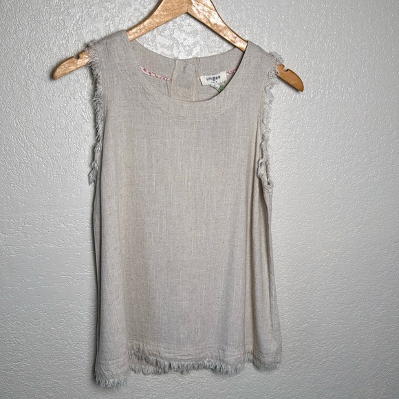 Umgee Tops - Umgee Women's Small Oatmeal Tan Sleeveless Top Raw Hem Linen Blend Button Back